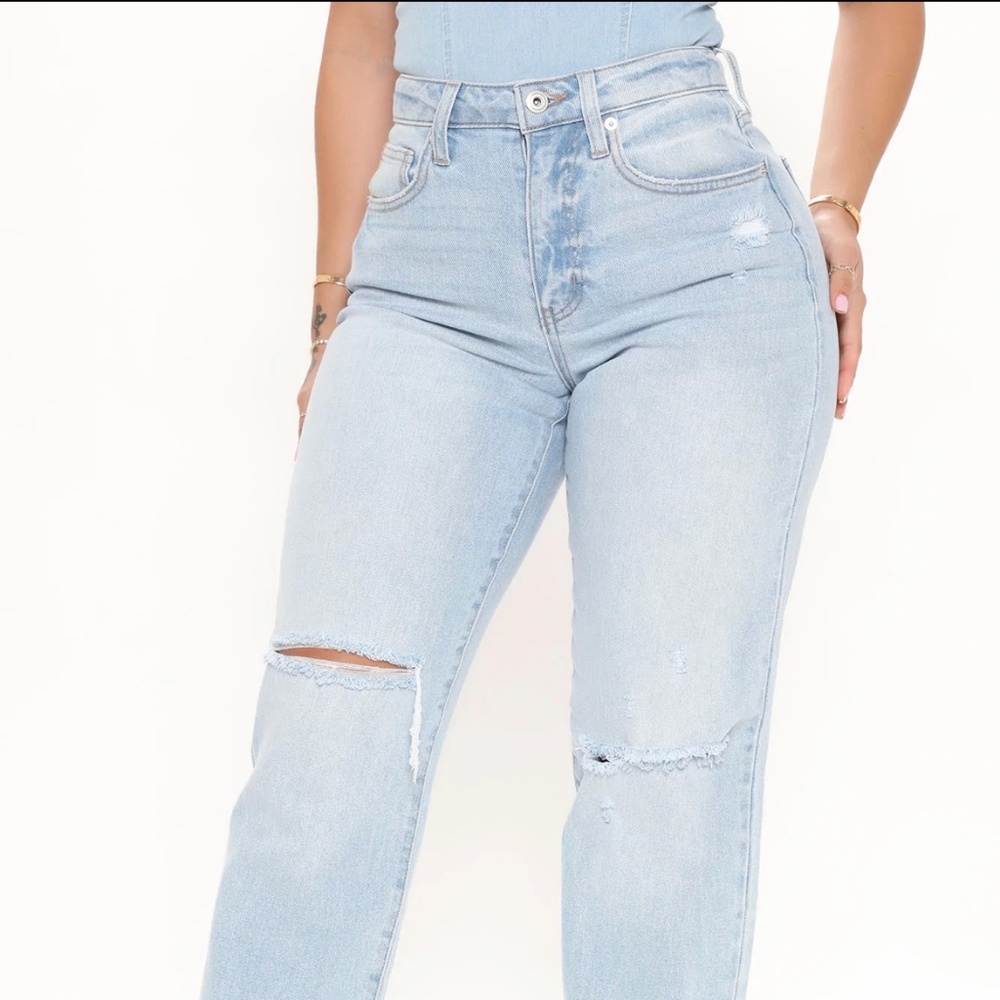 90’s style straight leg jeans